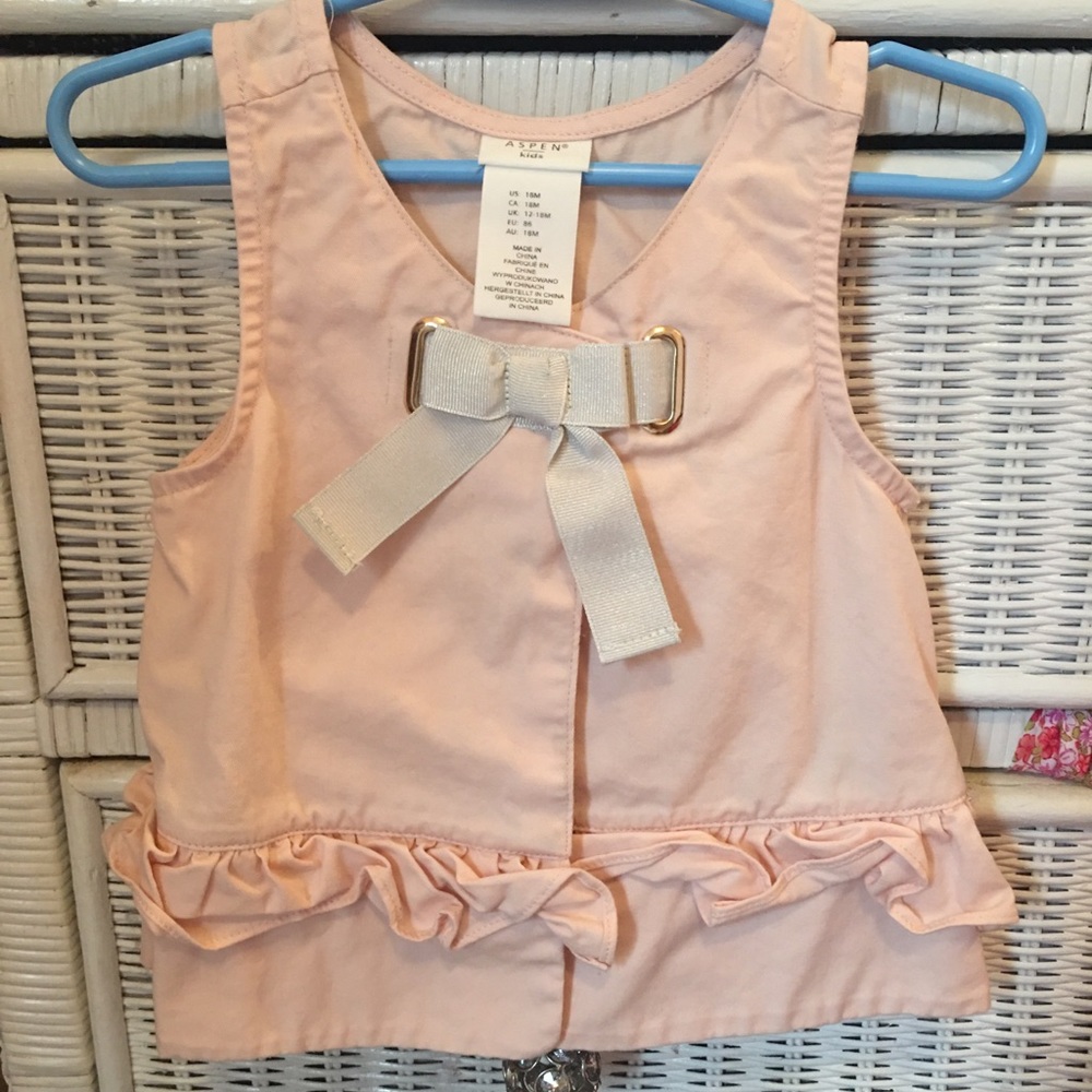 Super cute vest!!